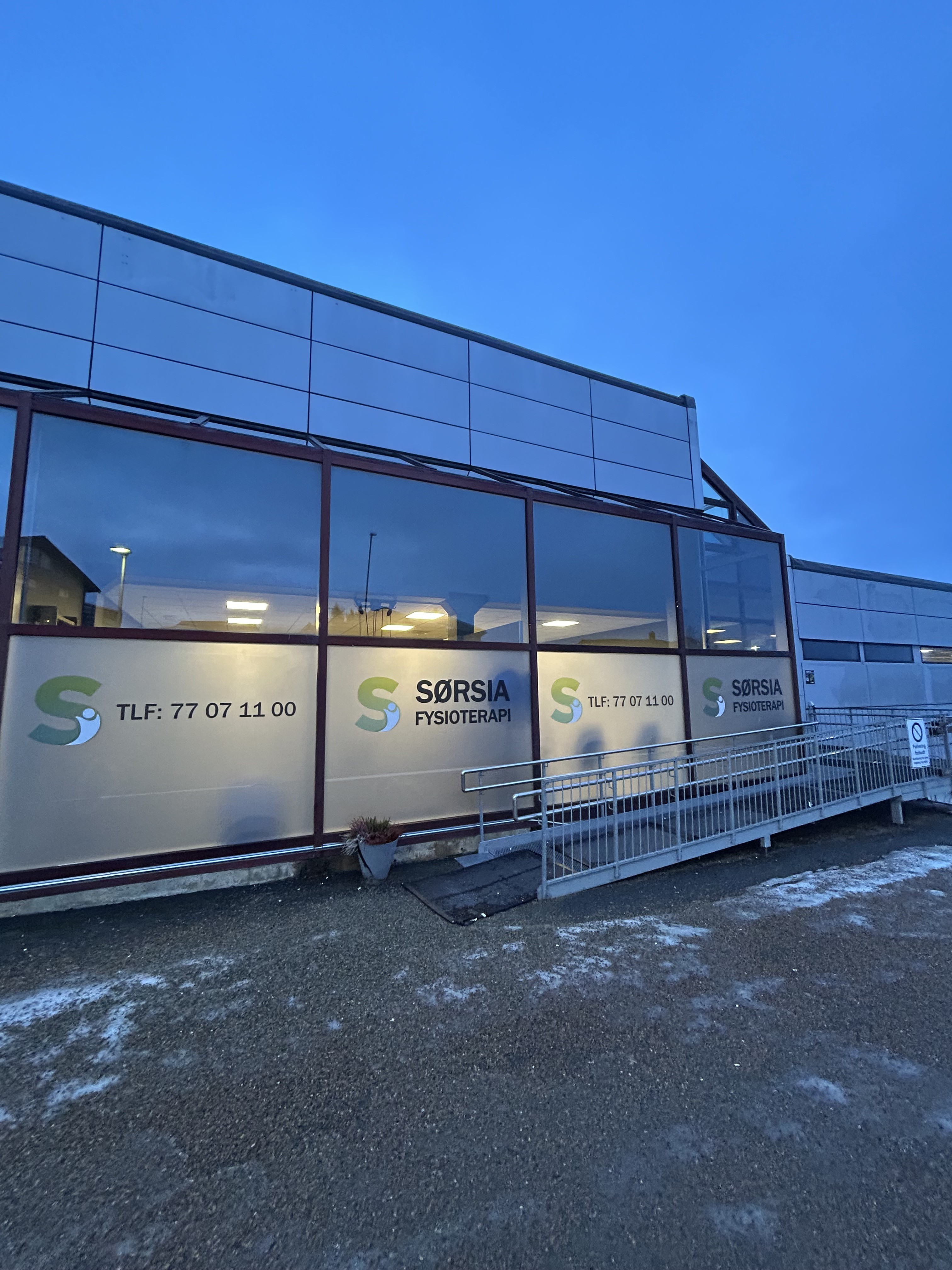 Hovedinngang Sørsia Fysioterapi